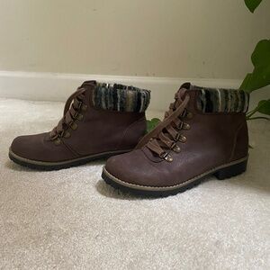 Cliffs by White Mountain size 8 women’s boots